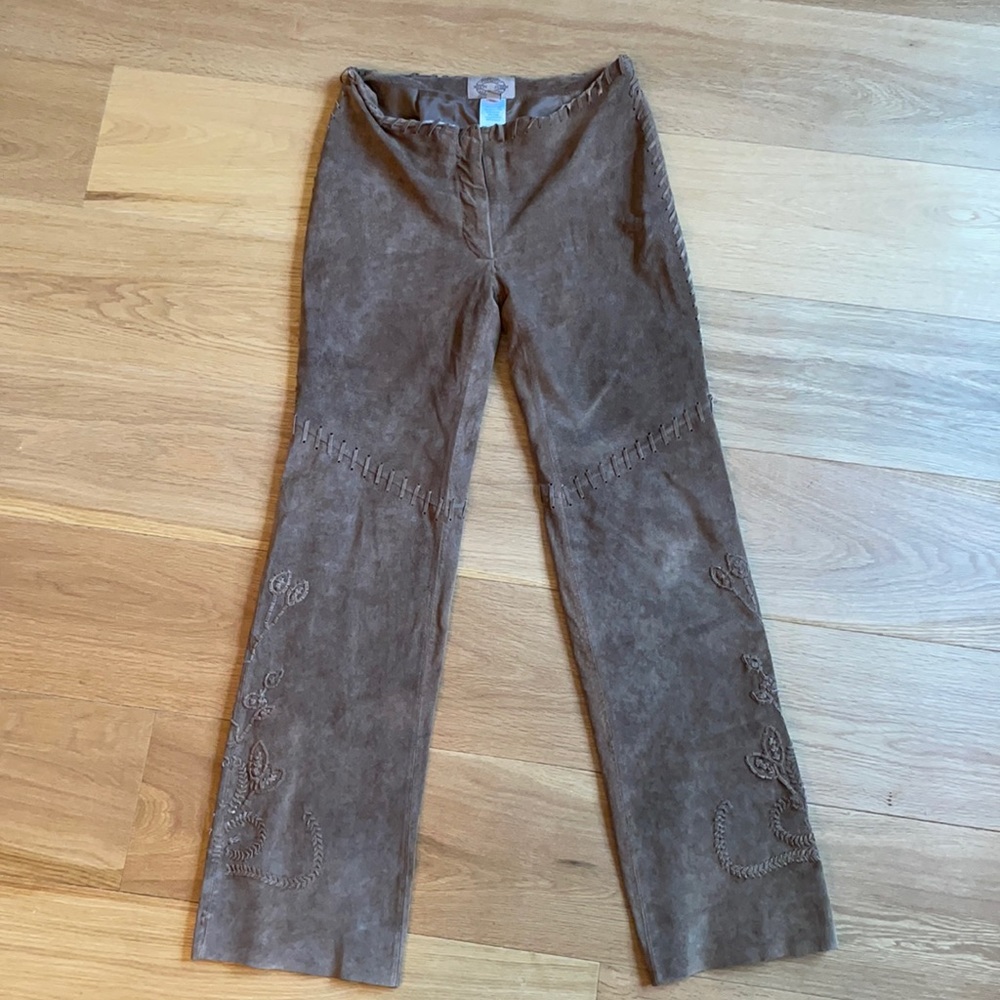 Brown suede pants with detailing!